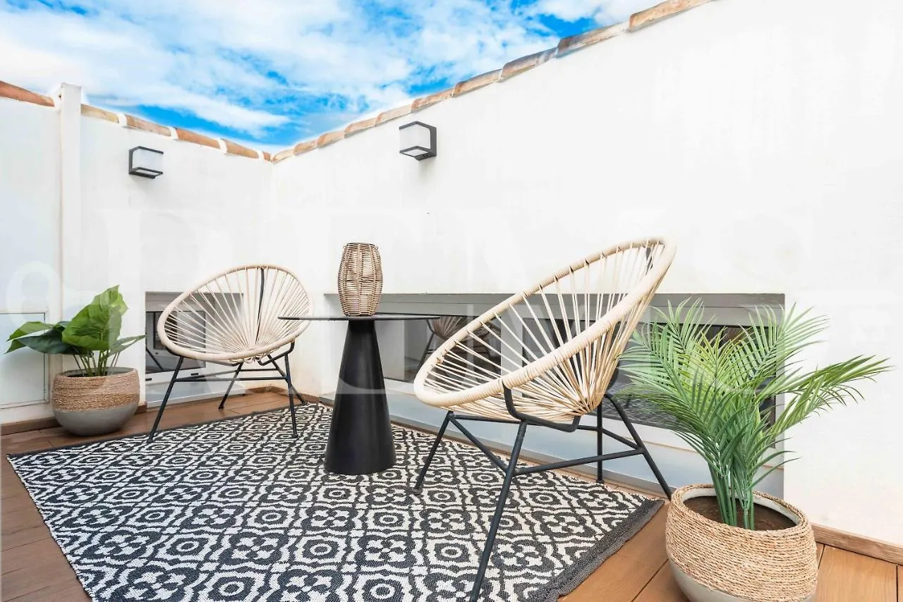 Penthouse With Private Rooftop In The Heart Of Malaga By Rems