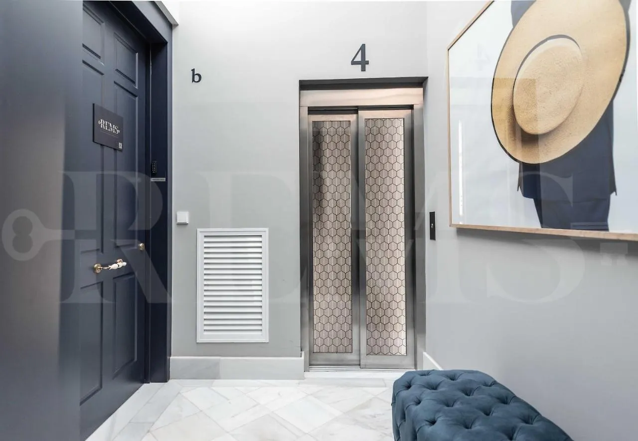 Penthouse With Private Rooftop In The Heart Of Malaga By Rems Appartamento